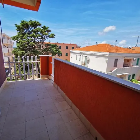 Il Mare Dietro L'angolo, Attico Con Parcheggio Privato Ad *